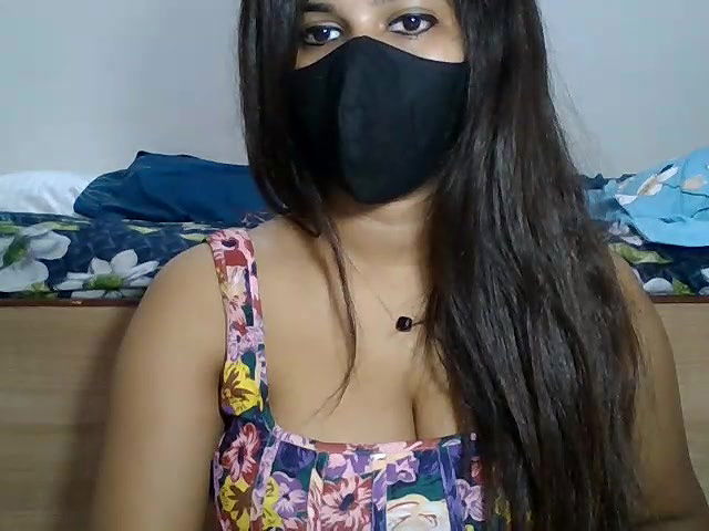 Stripchat-Public.Show-c-sparkling_queen-2024.04.01.032419
