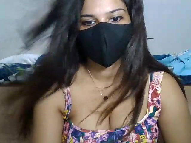 Stripchat-Public.Show-c-sparkling_queen-2024.04.01.023205