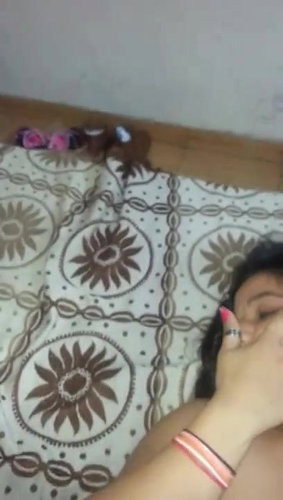 super hot delhi gf preeti singh boobs pressed sex mms