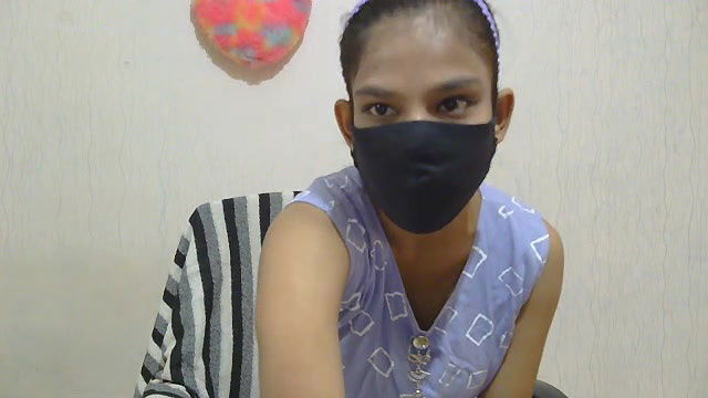 Stripchat-Public.Show-c-hottiess69-2024.09.25.073334