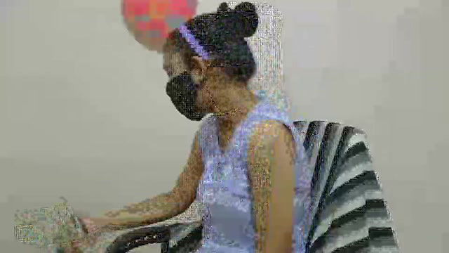 Stripchat-Public.Show-c-hottiess69-2024.09.25.073334