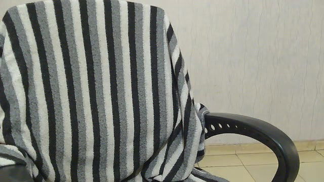 Stripchat-Public.Show-c-hottiess69-2024.09.25.073334