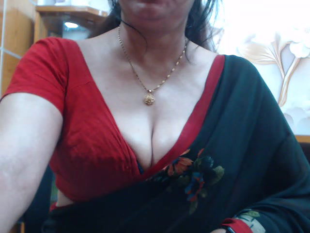 Stripchat-Public.Show-f-desi-maisa130-2024.05.10.185456