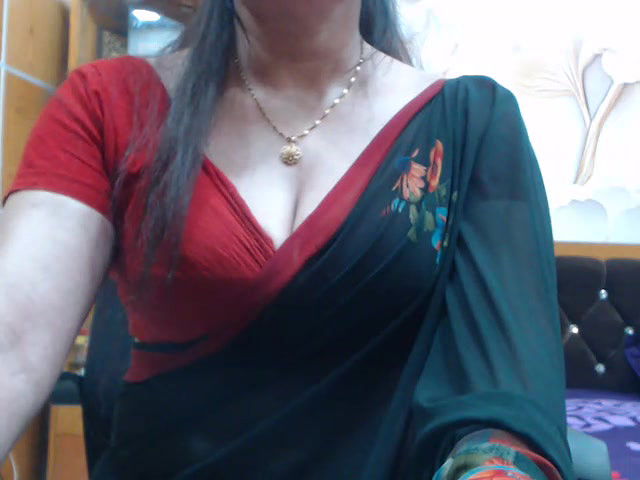 Stripchat-Public.Show-f-desi-maisa130-2024.05.10.174102