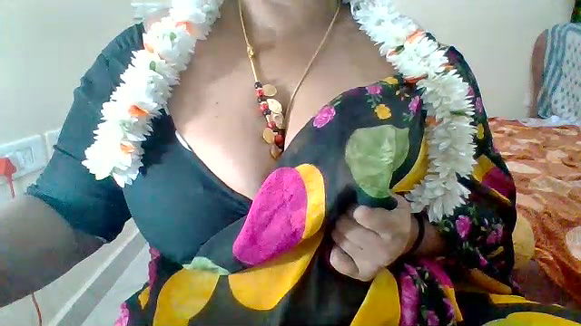 Stripchat-Public.Show-c-archanatelugu9-2024.10.02.192502