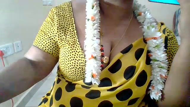 Stripchat-Public.Show-c-archanatelugu9-2024.10.01.193043