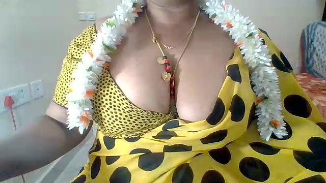 Stripchat-Public.Show-c-archanatelugu9-2024.09.27.181733