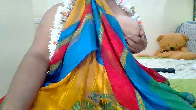 Stripchat-Public.Show-c-archanatelugu9-2024.07.22.055244
