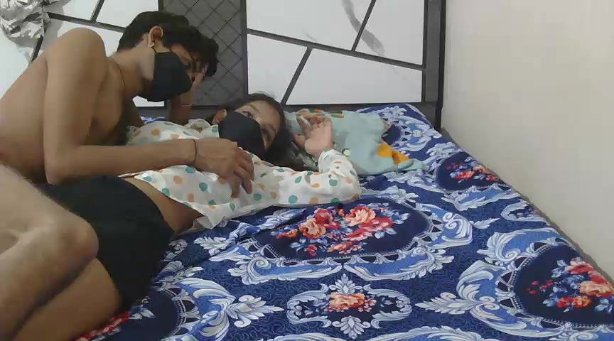 Stripchat-Public.Show-c-hottiess69-2024.10.03.190827