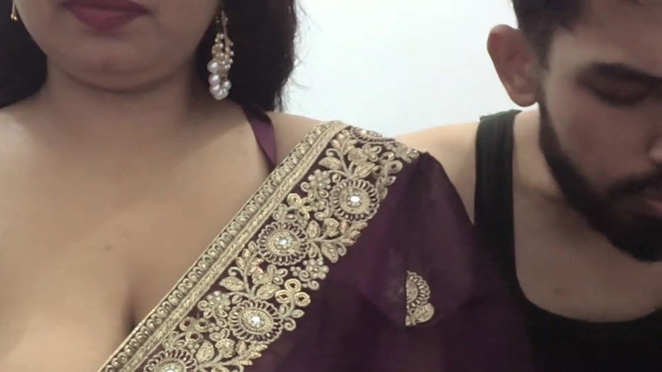 Stripchat-Public.Show-c-Sexy-sweetybhabi-2024.08.31.210106