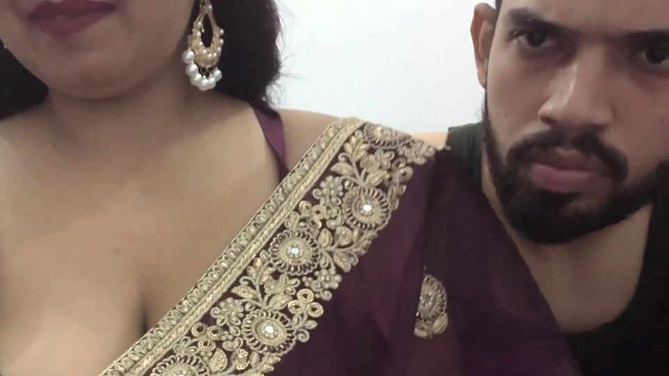 Stripchat-Public.Show-c-Sexy-sweetybhabi-2024.08.31.210106