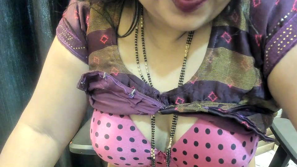 Stripchat-Public.Show-f-anamik03-2024.10.14.073455