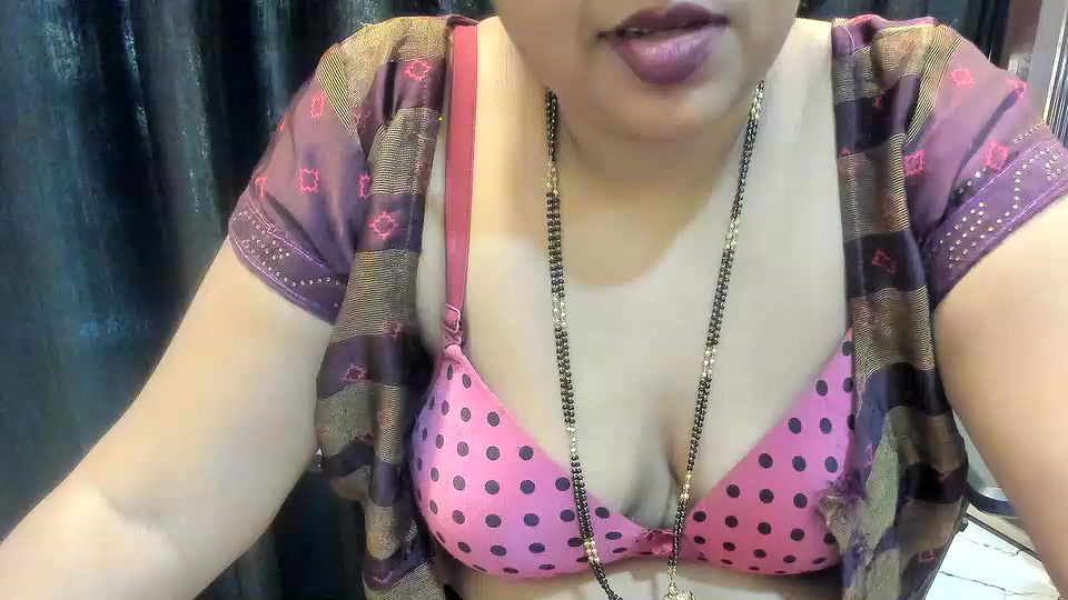 Stripchat-Public.Show-f-anamik03-2024.10.14.073455