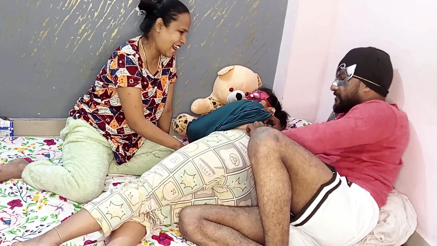 Bhabhi or Uski bahn Ko Ek Sath Chudai Kiya