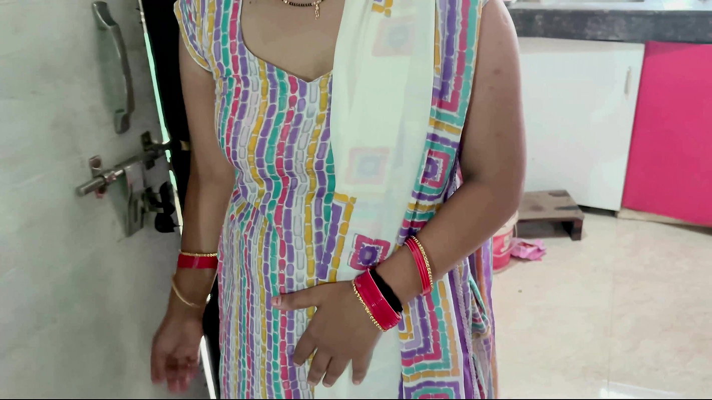 Dost Ki Amma Chud Gyi – xxx Fucking Friend Hot Mom while she alone at home