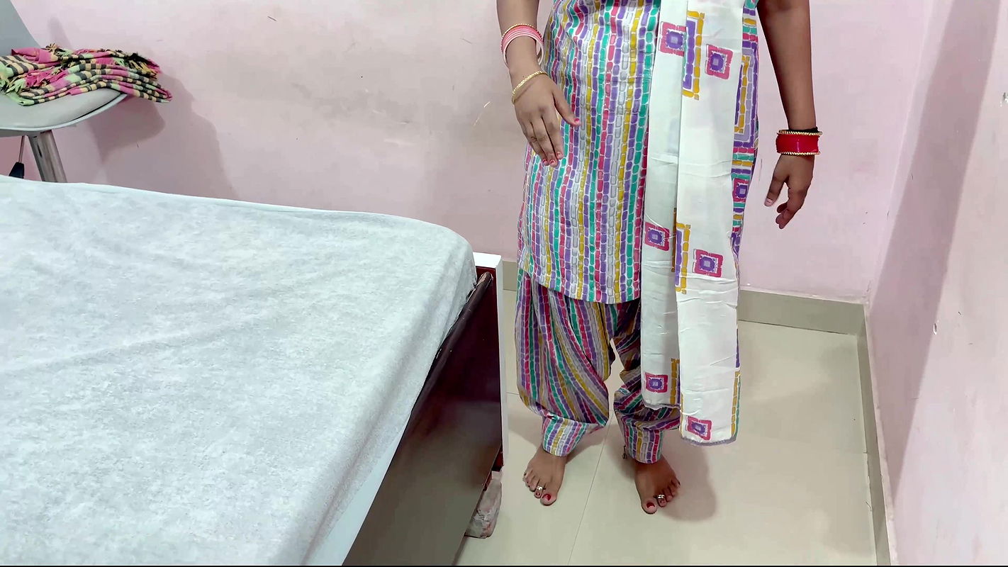 Dost Ki Amma Chud Gyi – xxx Fucking Friend Hot Mom while she alone at home