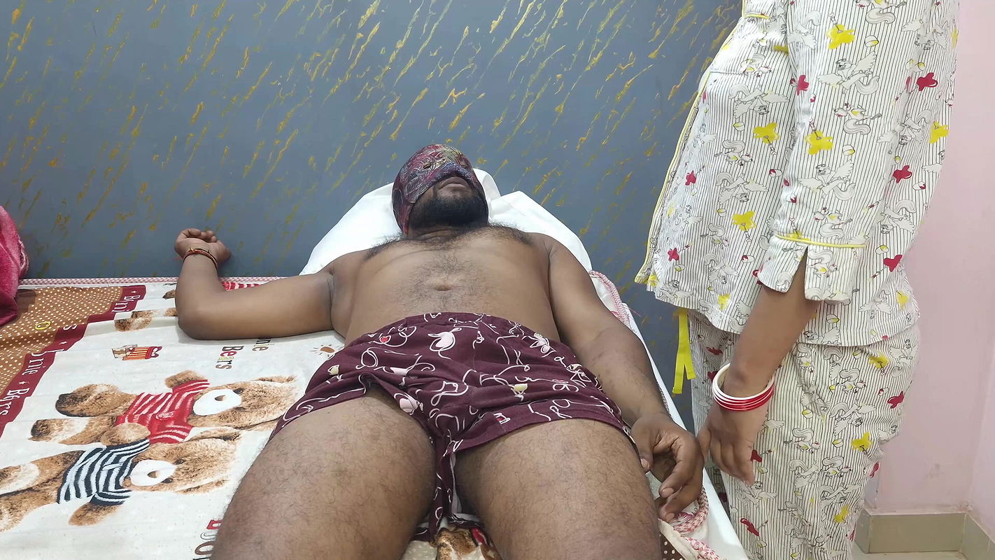 Hot Sonia Bhabhis pussy and mouth fucked vigorously Ejaculating