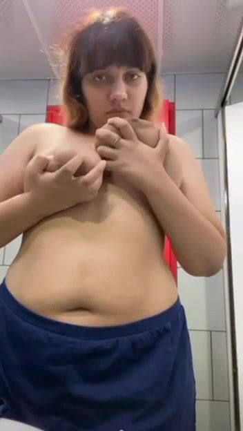 BigAss Sexy Indian Tanker Gf Showing Asshole