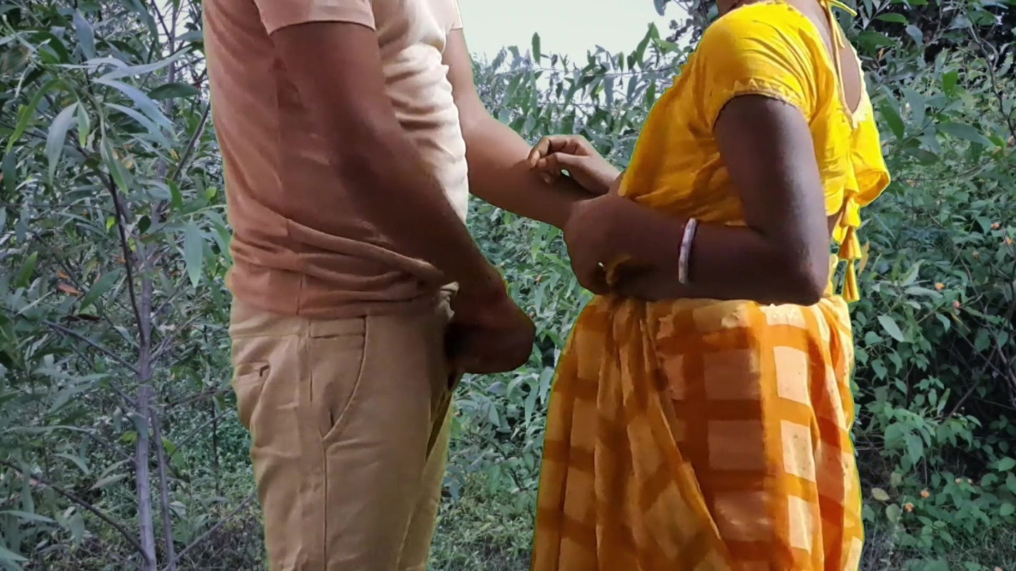 Indian village Desi Hot aunty