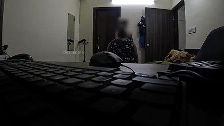 wife sucking dick infront of maid