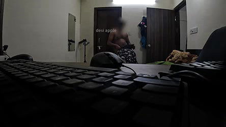 wife sucking dick infront of maid