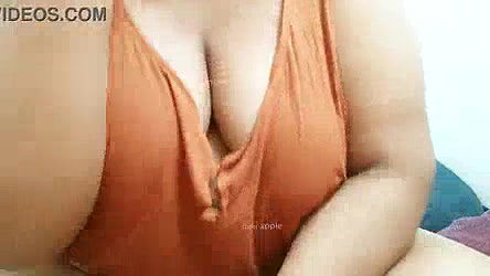 Tamil sexy aunty with big boobs