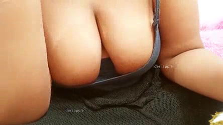 Tamil sexy aunty with big boobs(1)