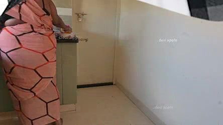 Tamil house owner jerking dick infront of maid sasikala in kitchen