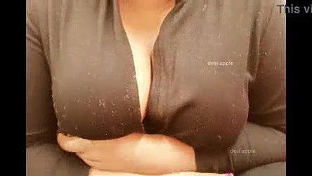 Sexy indian bhabhi showing big melons