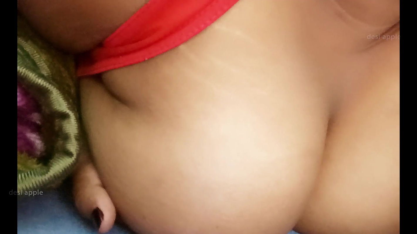 Rajasthan lady showing boobs