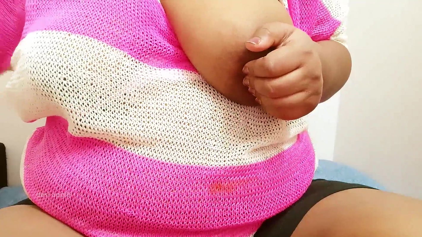 Pattaya girl showing big boobs