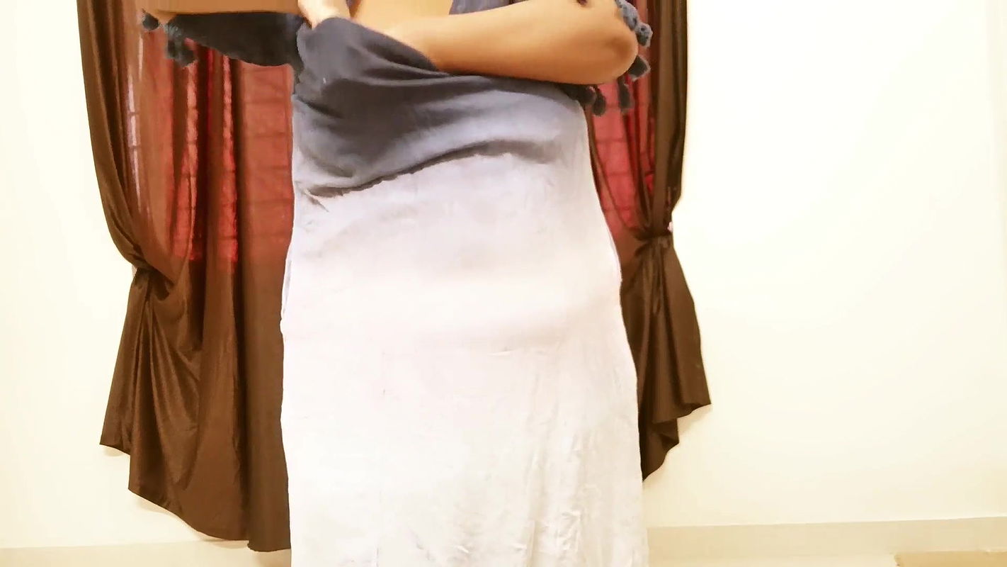 Myanmar college student showing big boobs