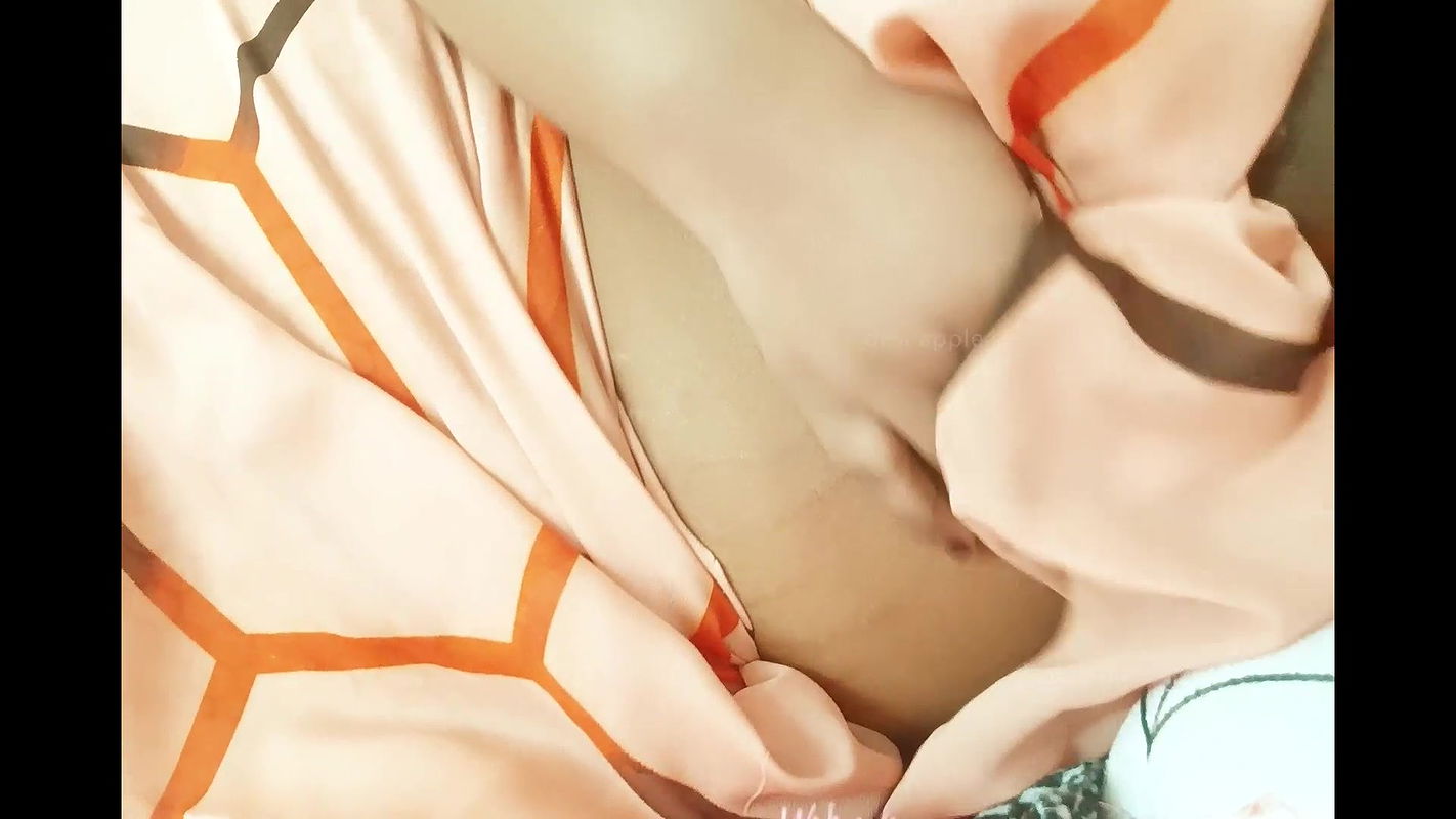 Latina big boobs aunty