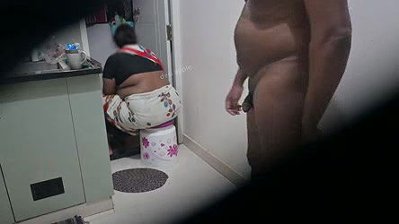 Jerking dick to maid sakshi in kitchen