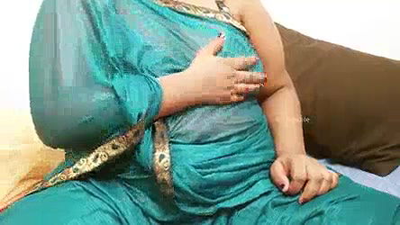 Iran woman showing sexy boobs