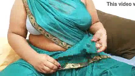 Iran woman showing sexy boobs