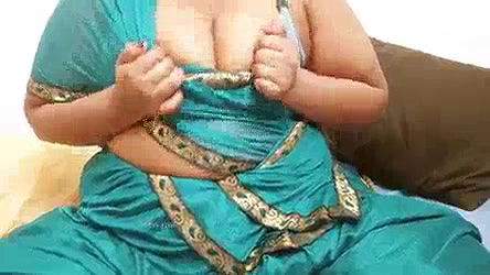 Iran woman showing sexy boobs