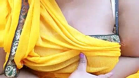 Indian sexy milf in Saree