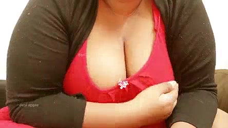 Indian sexy big boobs aunty