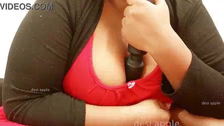 Indian sexy big boobs aunty