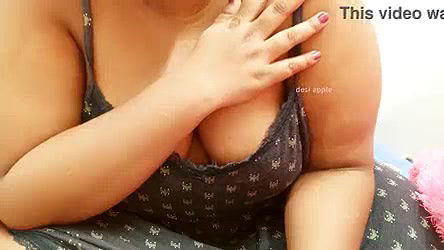 Indian sexy bhabhi big tits