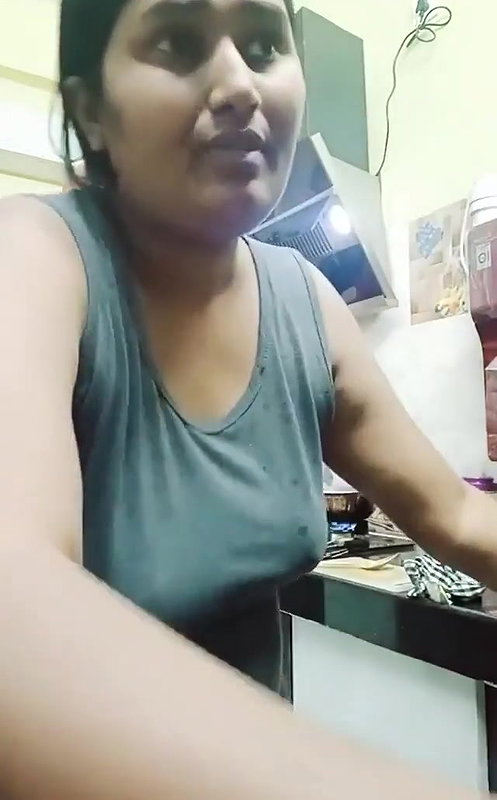 SSSwatthi in Kitchn without Bra see her ass size