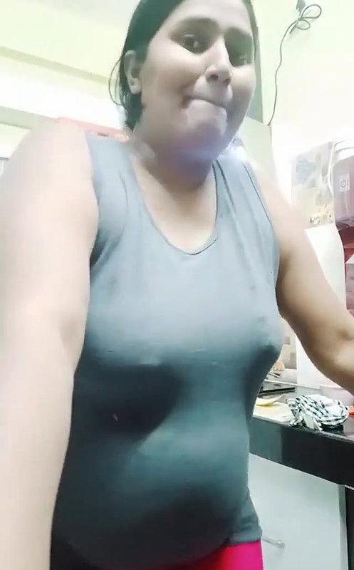 SSSwatthi in Kitchn without Bra see her ass size