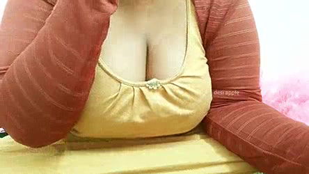 Indian big boobs sexy lady(1)