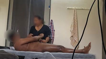 Happy ending massage ended in romance