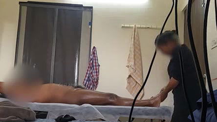 happy ending and blowjob in massage parlour