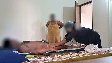 Flashing dick to massage girls