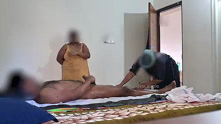 Flashing dick to massage girls