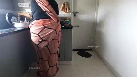 Flashing dick to maid sumaya
