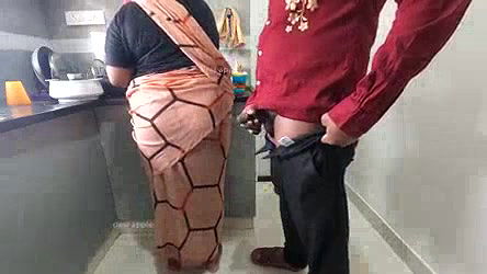 Dick flashing and jerking infront of Andhra maid Sridevi